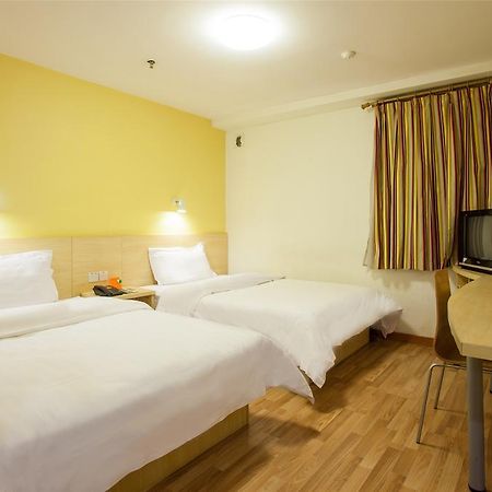 7Days Inn Guangzhou Nonglinxia Road Ouzhuang Subway Station Екстер'єр фото