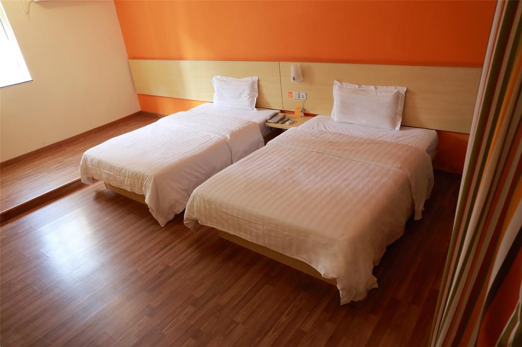 7Days Inn Guangzhou Nonglinxia Road Ouzhuang Subway Station Екстер'єр фото