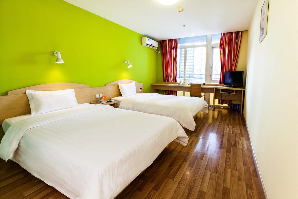 7Days Inn Guangzhou Nonglinxia Road Ouzhuang Subway Station Екстер'єр фото